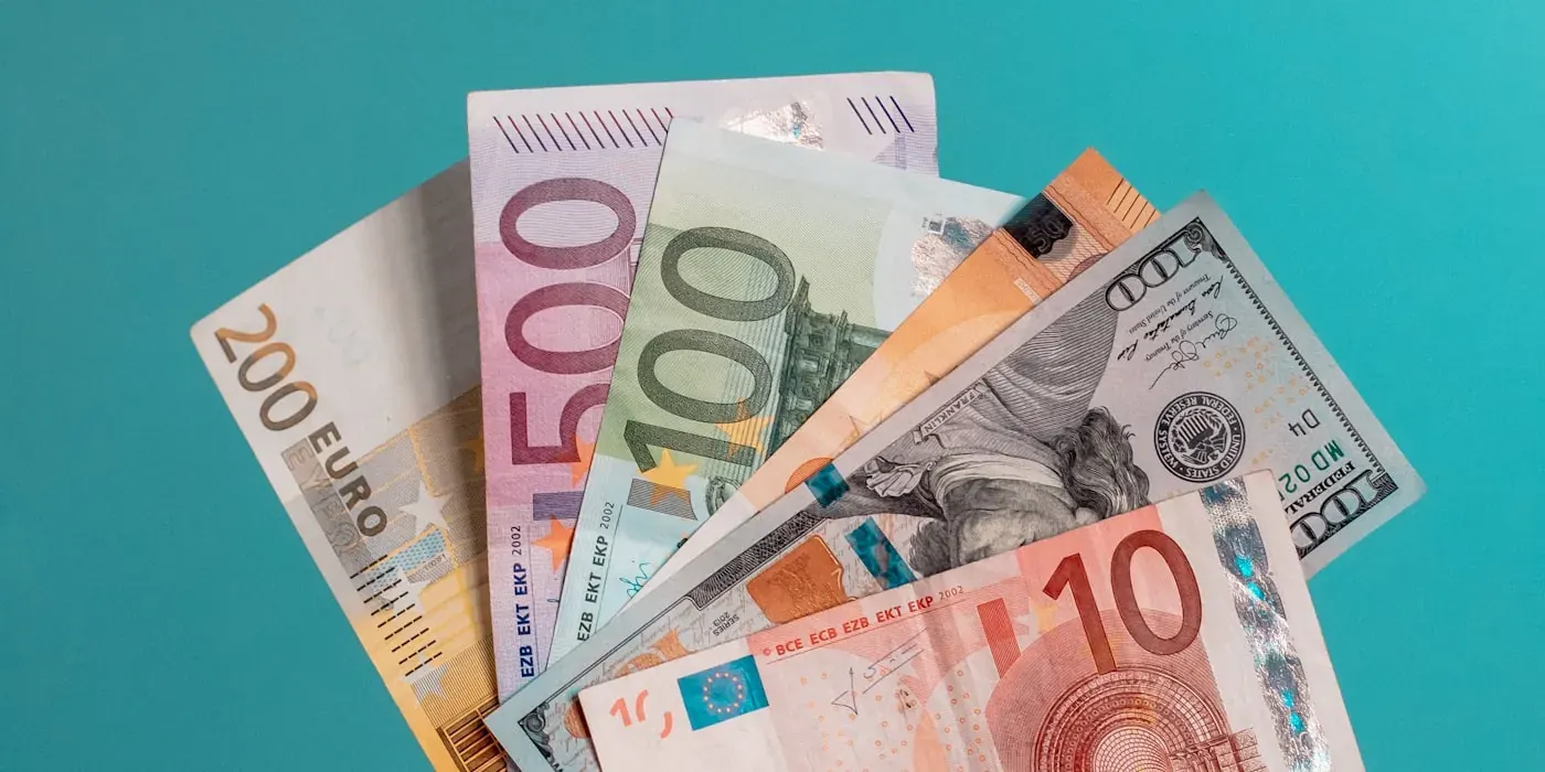 Bitllets d'euro, reclamacions de targetes revolving